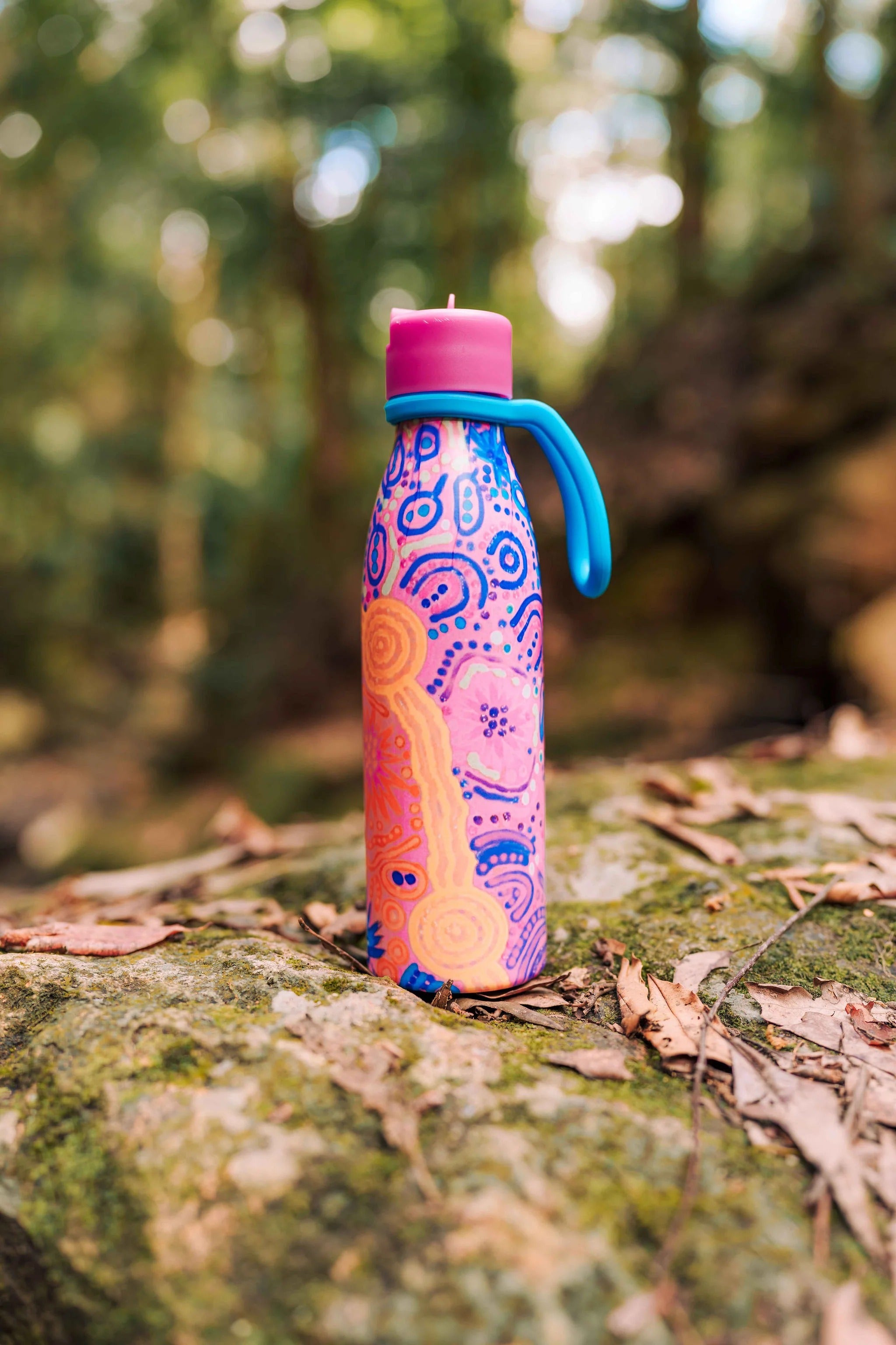 Aboriginal Women's Love Story silicone handle water bottle