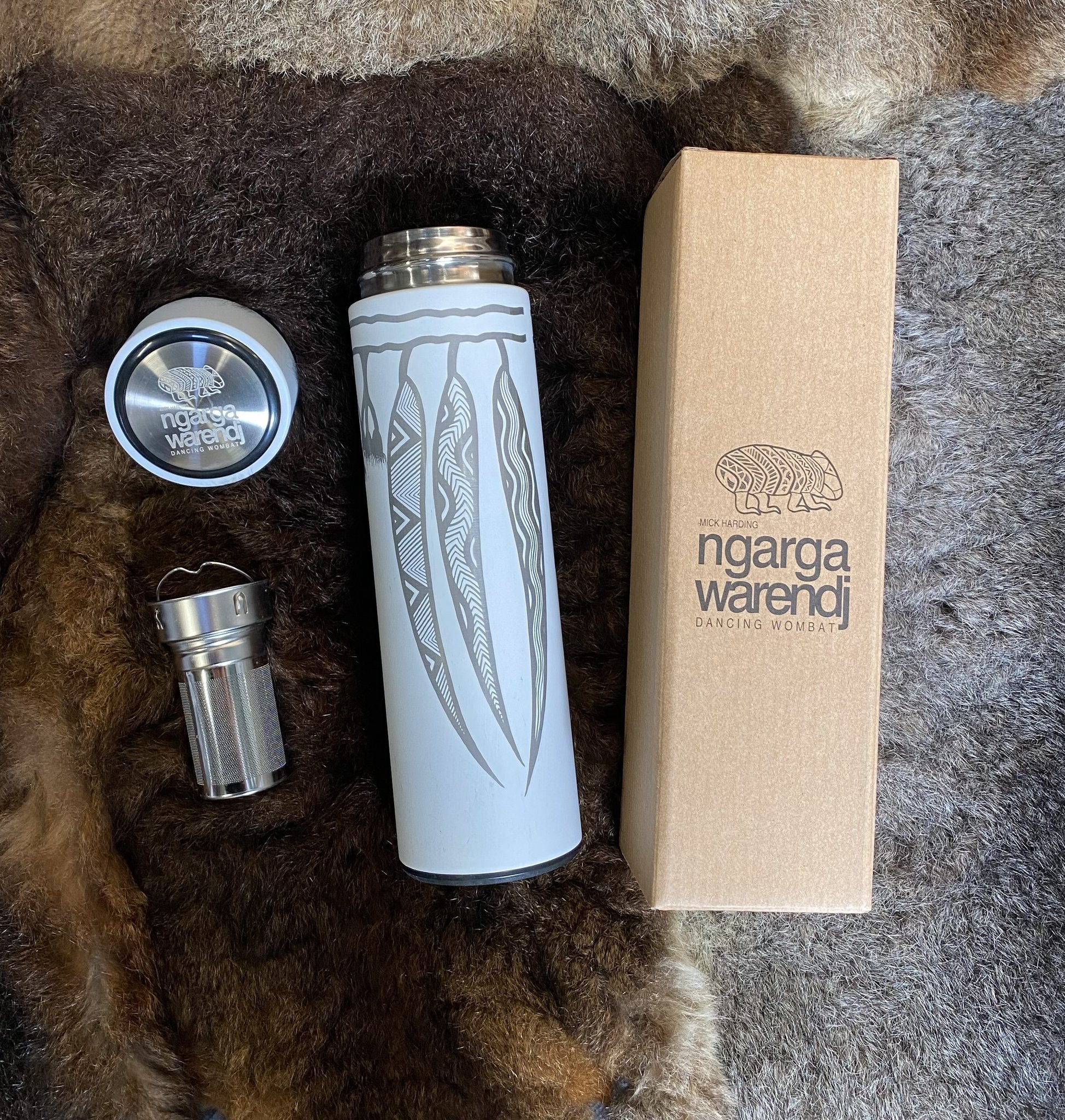 Insulated Stainless Steel Bottle with Infuser by Ngarga Warendj