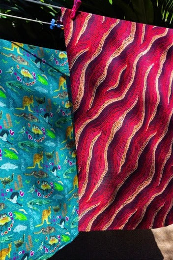 Aboriginal Muslin Baby Wrap - Larrakia Fauna